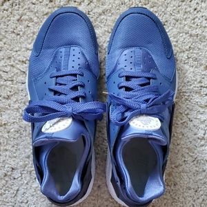 Nike Huarache - men's size 10.5.